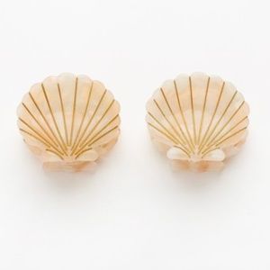 Shell Hair Clips